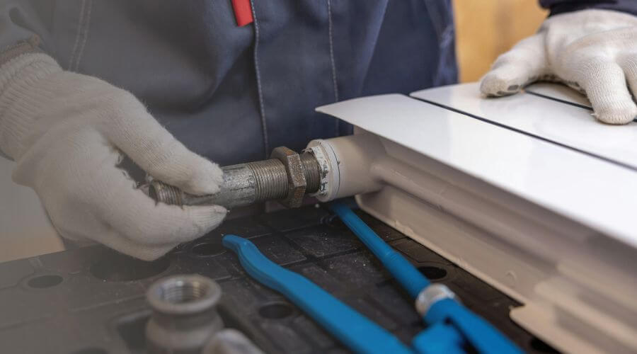 Professional water heater repair services in Geff, IL